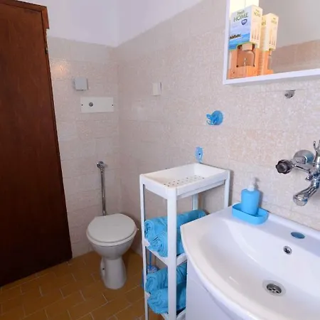 Apartment In 36511 Mali Losinj